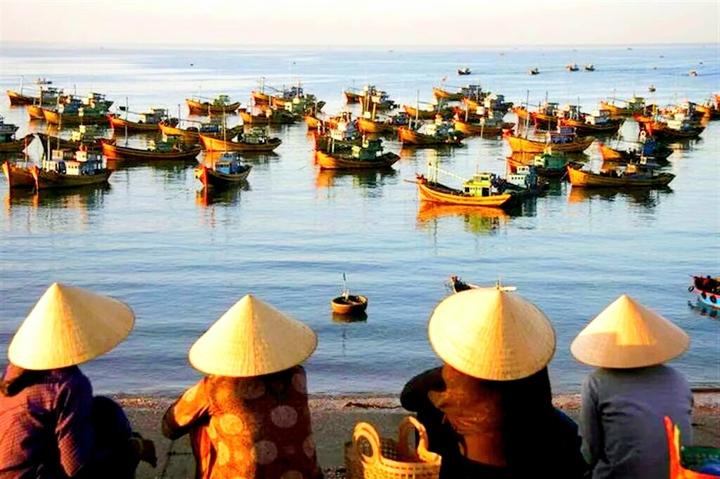 Tiểu thư chuỗi siêu thị lớn ở - Cảm hứng video marketing từ Hotspot Matrix