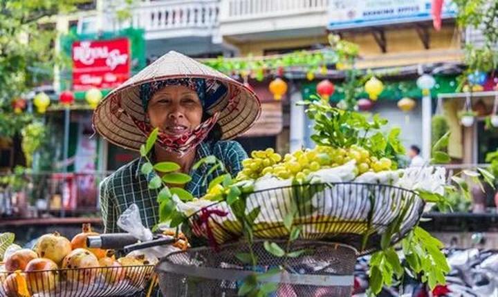 Chuyên gia Hotspot Matrix phân tích: Phú bà giàu sụ của Vbiz: Xây và marketing video