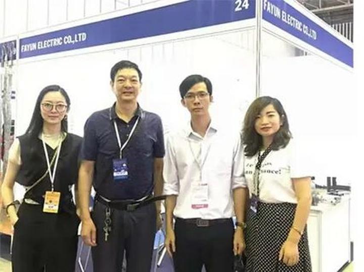 Chuyên gia Hotspot Matrix phân tích: Xe thì ít mà người xếp hàng và marketing video